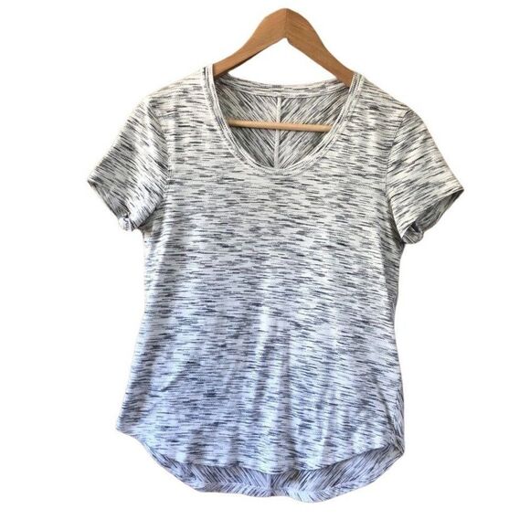Lululemon Women's Size 6 (?) White Black Gray T-Shirt Love Tee‎ Scoop Neck - Picture 1 of 6